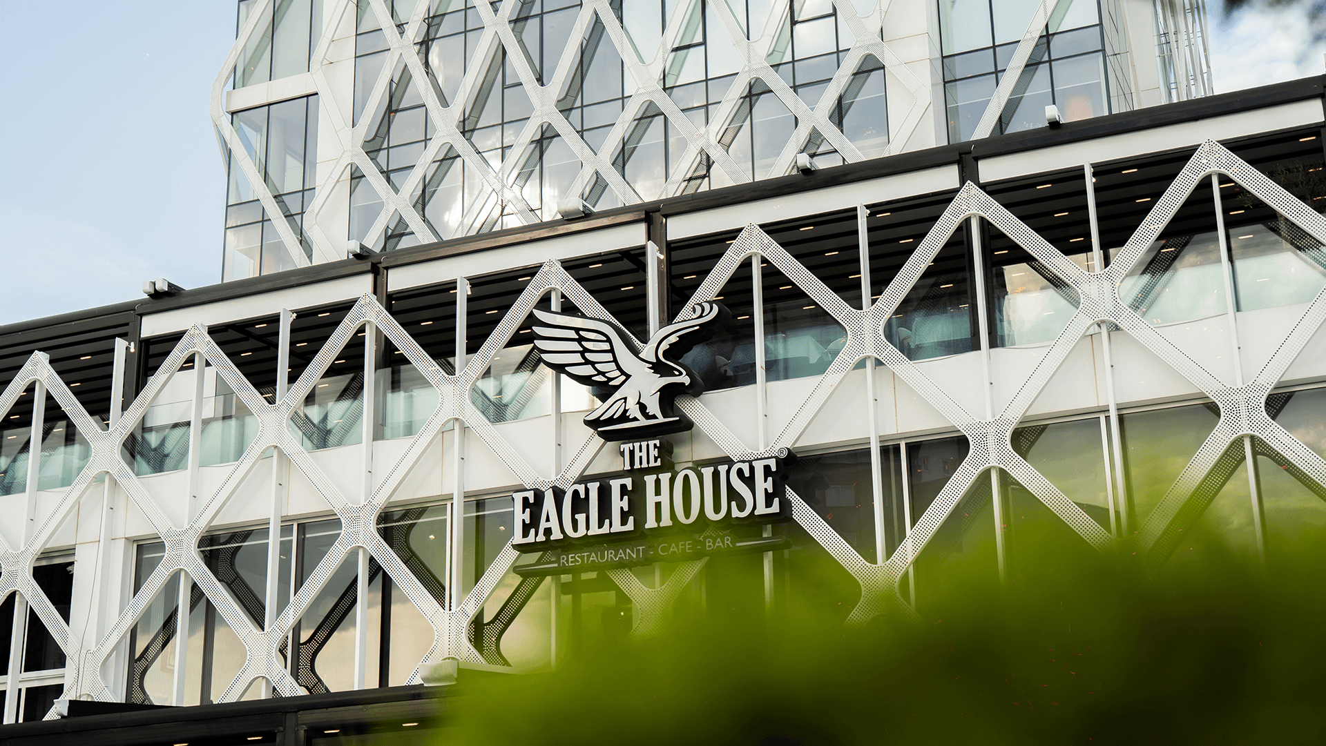 The Eagle House iç mekân